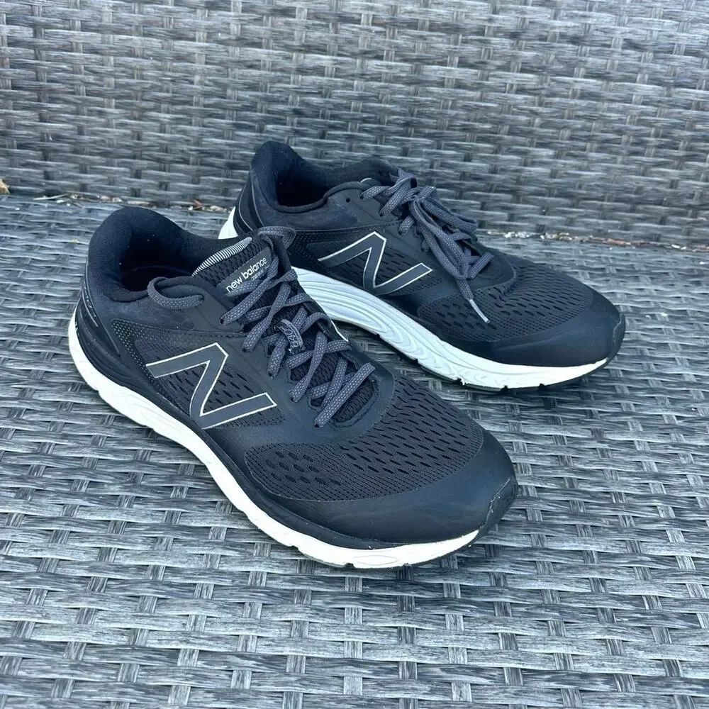 New Balance Men's 840 V4‎ Athletic Running Shoes Size 13 Black Magnet